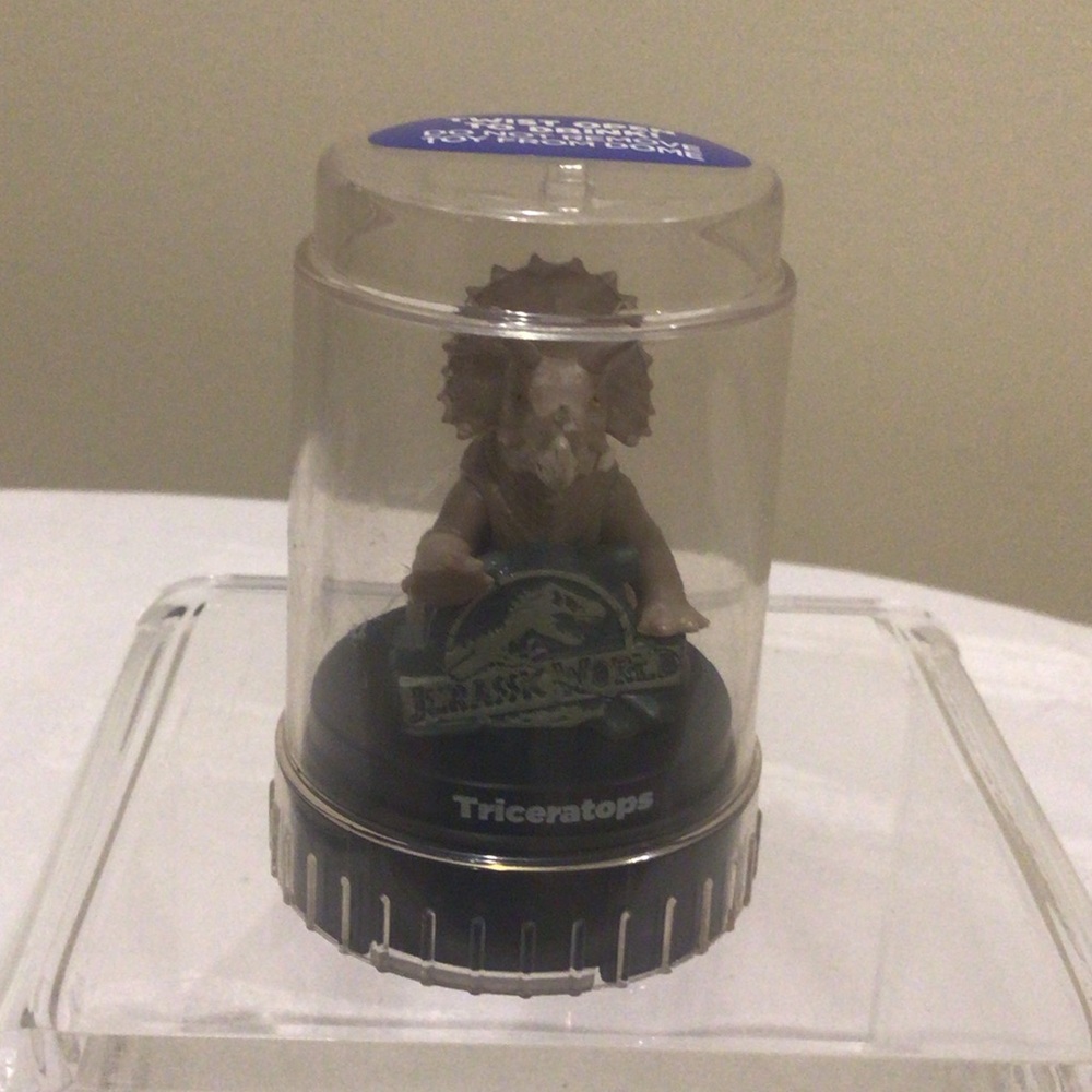 Good 2 Grow toppers pods Jurassic world Triceratops